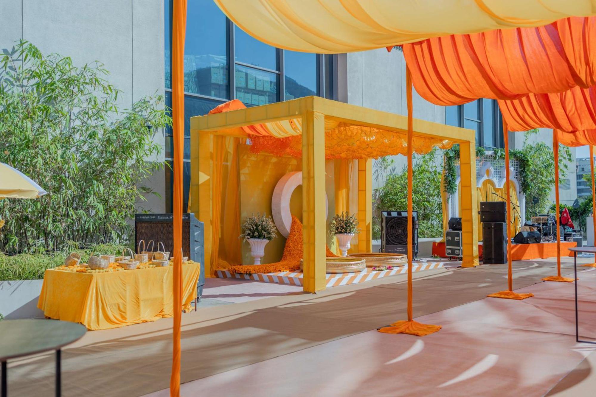 Radisson Blu Hotel & Spa, Nashik Extérieur photo