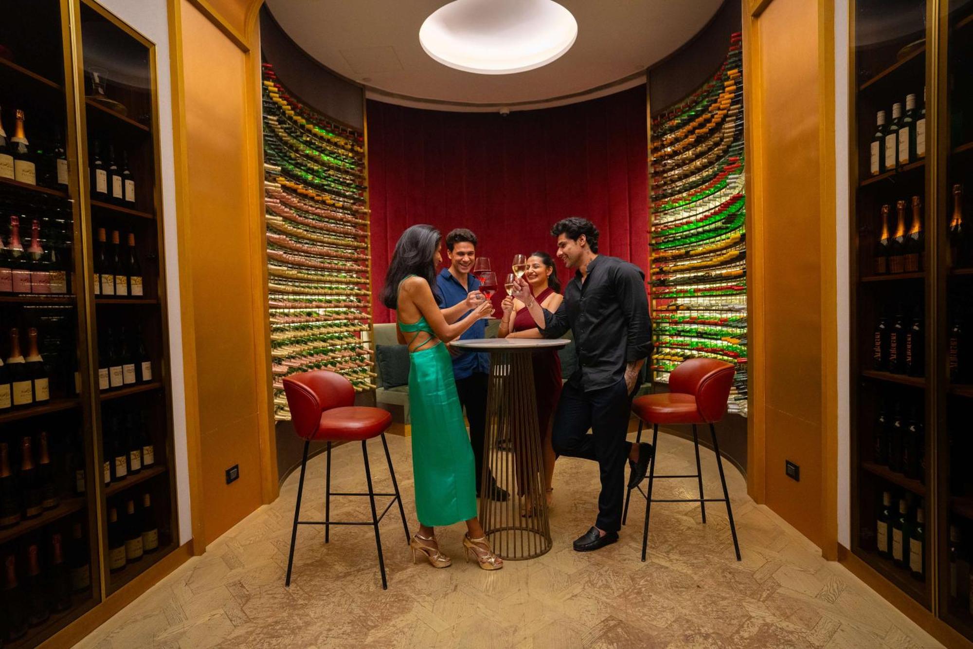 Radisson Blu Hotel & Spa, Nashik Extérieur photo