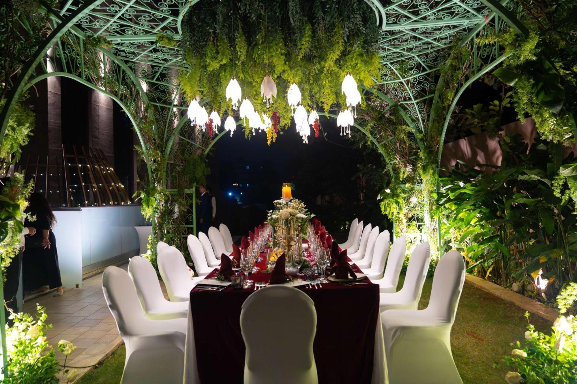 Radisson Blu Hotel & Spa, Nashik Extérieur photo